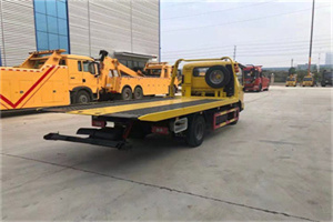 大通非事故拖车