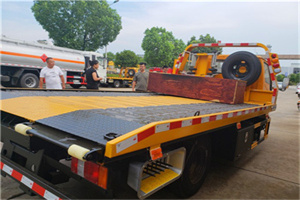 大通附近拖车电话号码服务