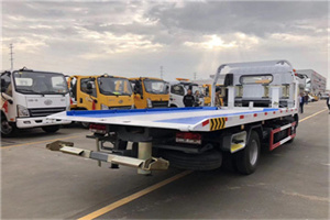 大通汽车救援补胎