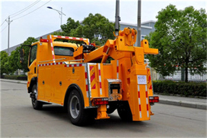 大通高速路拖车费